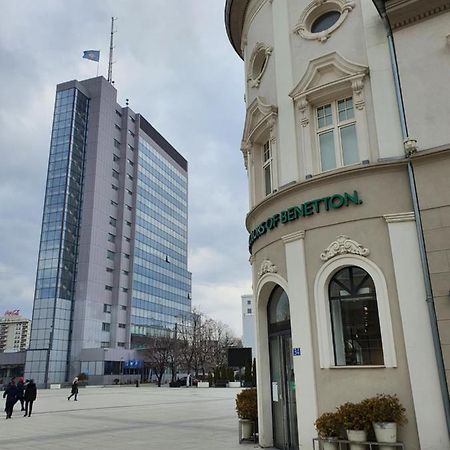 Zogu Apartments - City Center Pristina Exterior foto